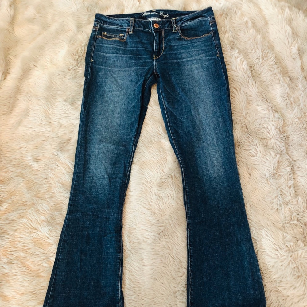 American Eagle Medium/Dark Wash Skinny Kick Jeans